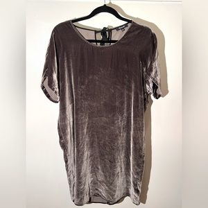Madewell grey velvet dress. Size medium.